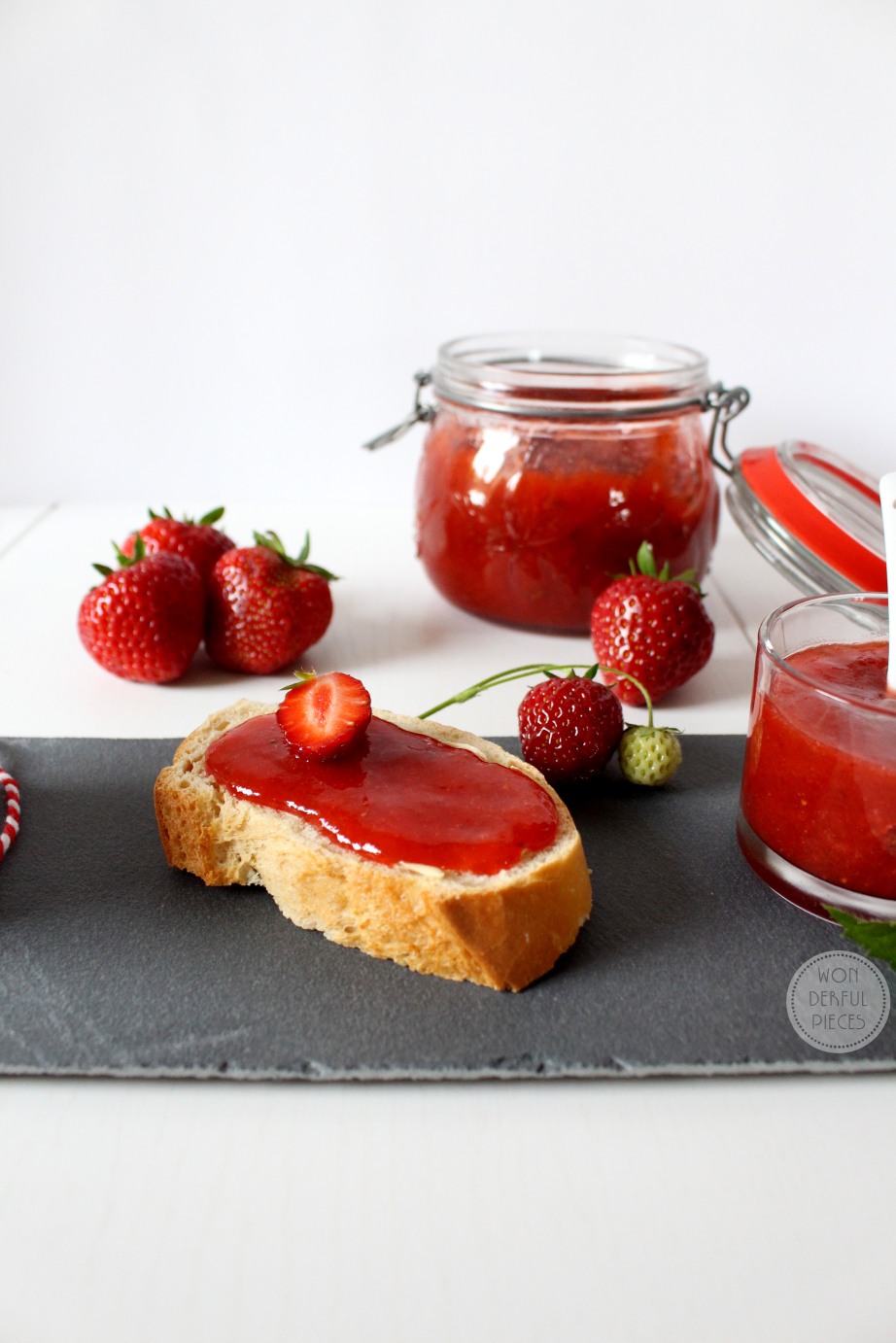 Erdbeer-Rhabarber-Marmelade mit Frischekick - wonderful pieces