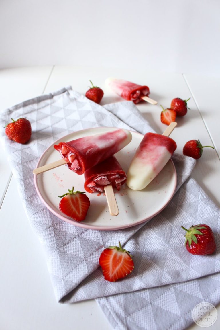 Joghurt-Erdbeer-Eis am Stiel - wonderful pieces